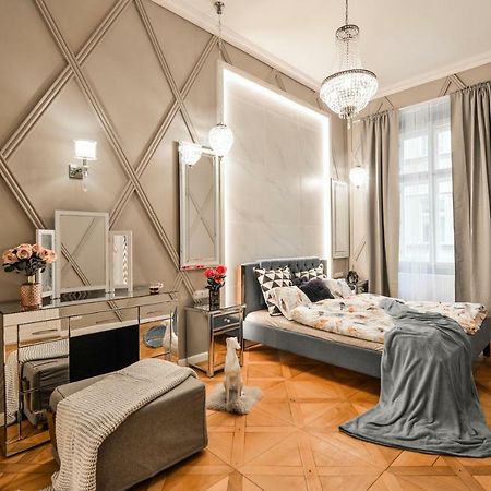 Dali Wenceslas Square Apartment Praga Esterno foto