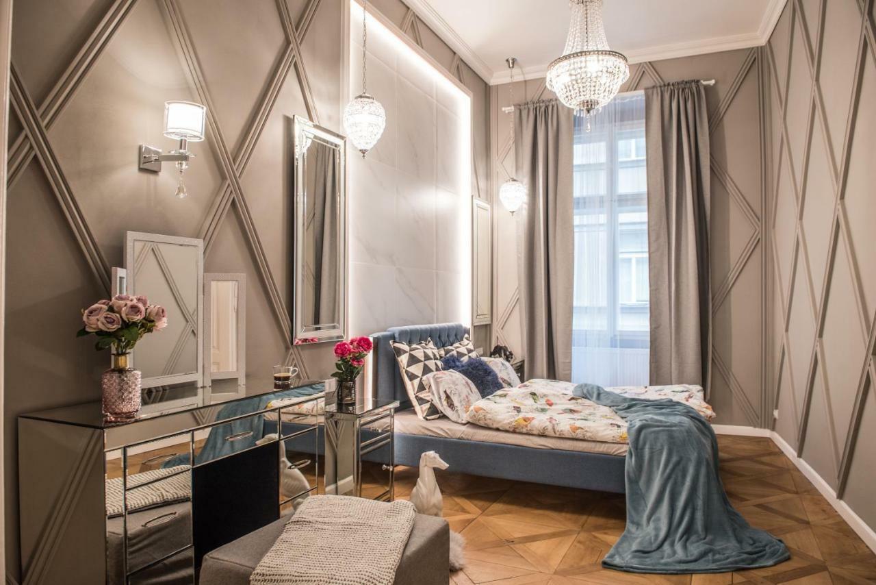 Dali Wenceslas Square Apartment Praga Esterno foto