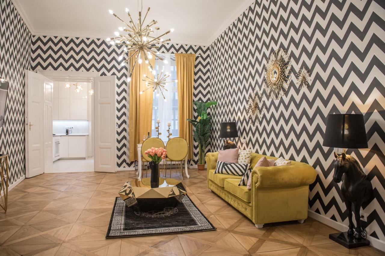 Dali Wenceslas Square Apartment Praga Esterno foto